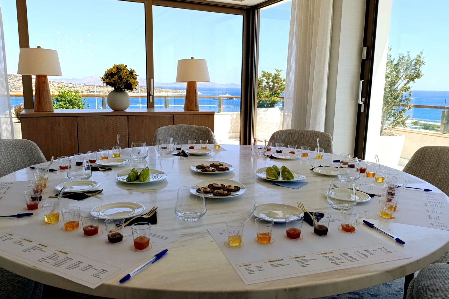 exclusive-private-honey-tasting